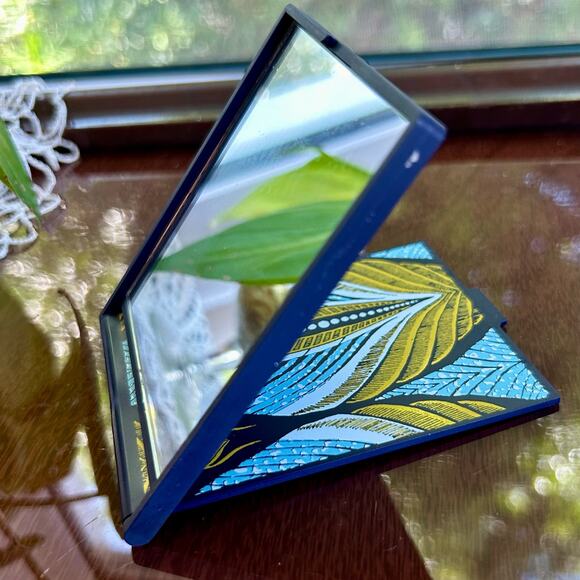 Vintage Estee Lauder Blue Feather Pattern Small Makeup / Cosmetic Folding Mirror - Picture 1 of 10